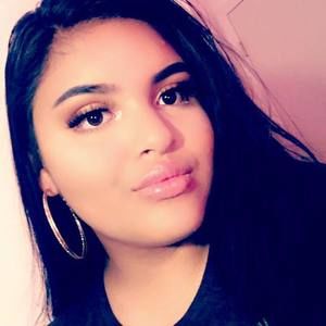 Meet your Posher, Gloria